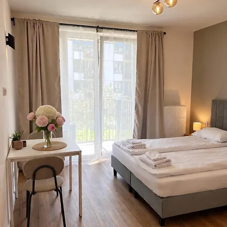 Cozy - Close To Centre *